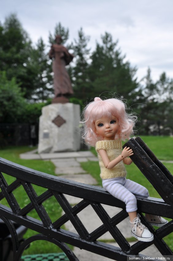 Бусинка и Лялечка в горном парке имени П. П. Бажова