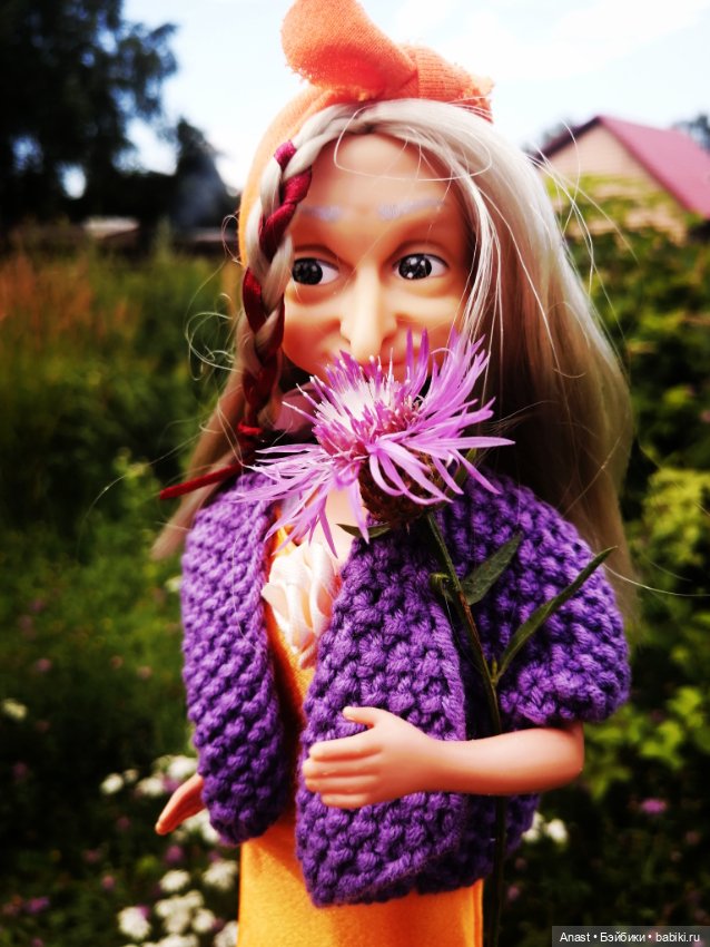 Стильная Баба Яга на отдыхе (фото 2)