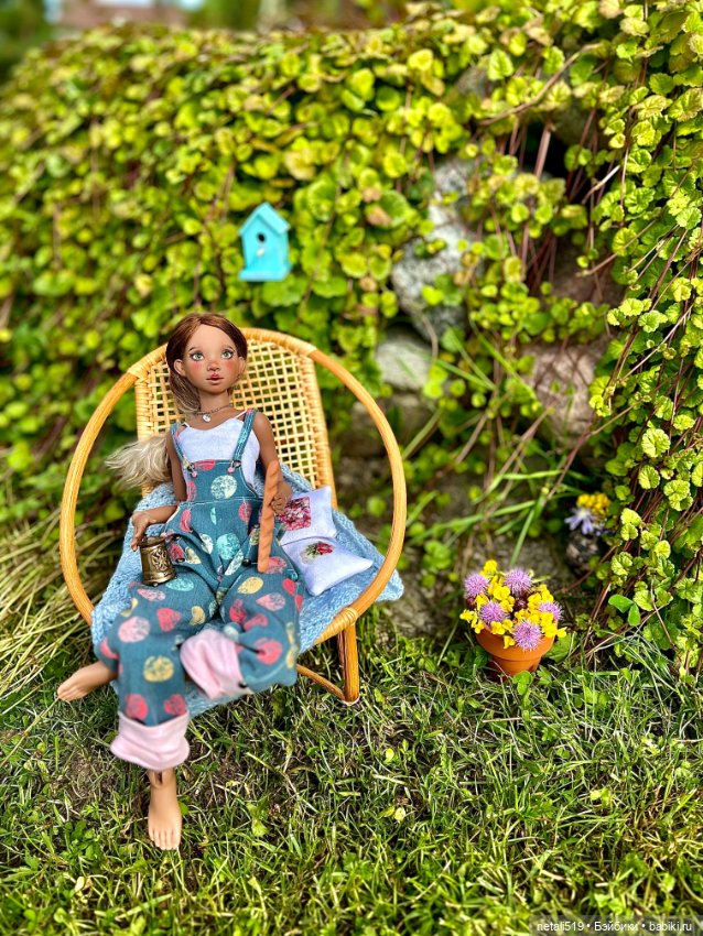 Утро в саду Black Cherry Dolls
