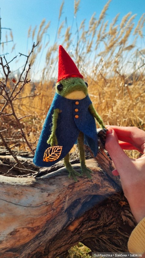 Один день из жизни вязаной лягушки 🐸