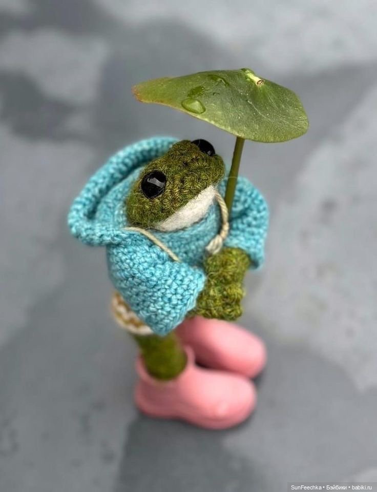Один день из жизни вязаной лягушки 🐸