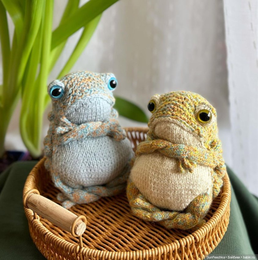 Один день из жизни вязаной лягушки 🐸