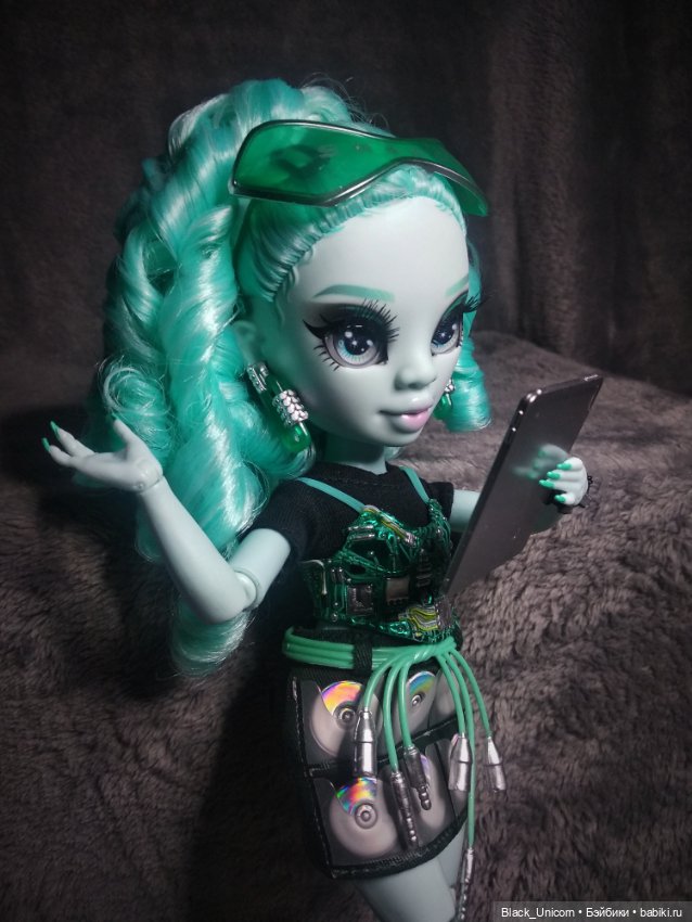 Берри Скайс, Лаванда Линн и Ким Нгуен (фото 5)