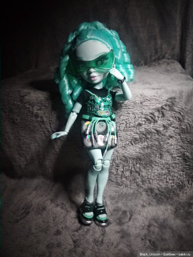 Берри Скайс, Лаванда Линн и Ким Нгуен (фото 6)