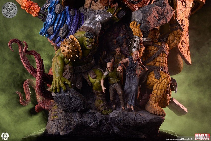 Premium Collectibles Studio - статуя Бюст «Планета Халка»