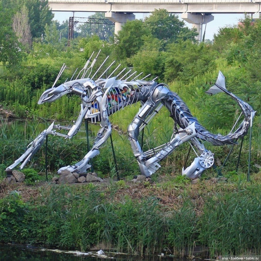 «Речной монстр» — автор JUNKO, Канада (фото 2)