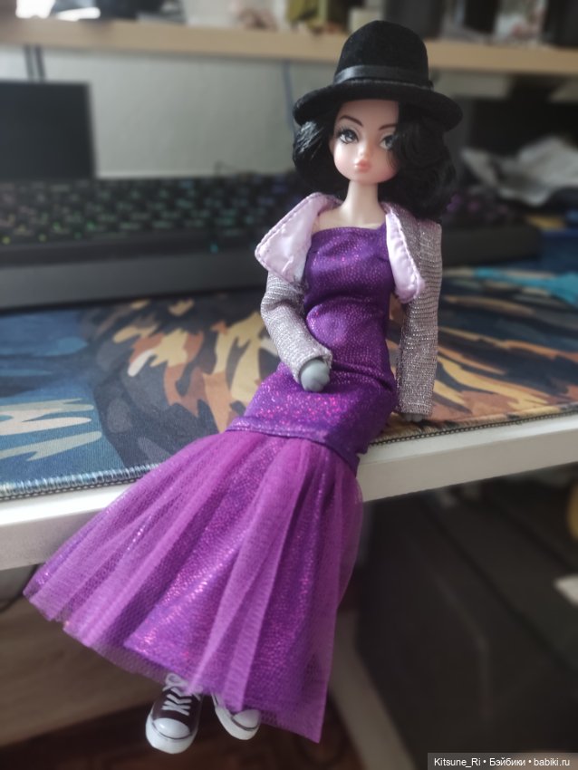 Ретро-дива в кедах — Азиатские виниловые куклы (разное): Китай