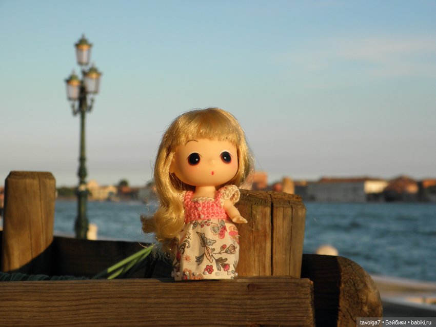 Лугнасад и фотографии из Венеции