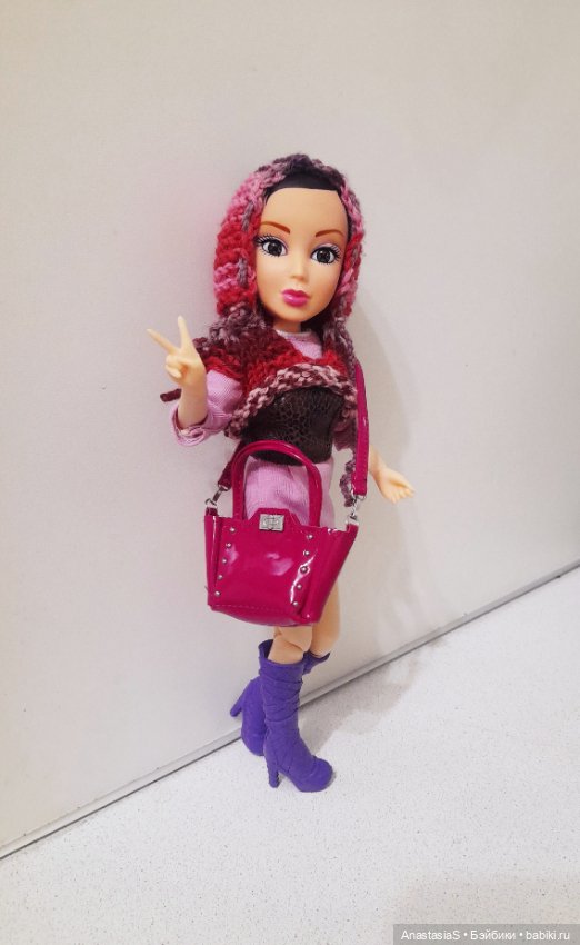 Переделкино — Коллекции игровых кукол (Playline): фото полок