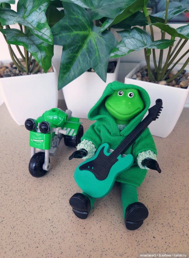 Переделкино — Коллекции игровых кукол (Playline): фото полок (фото 9)