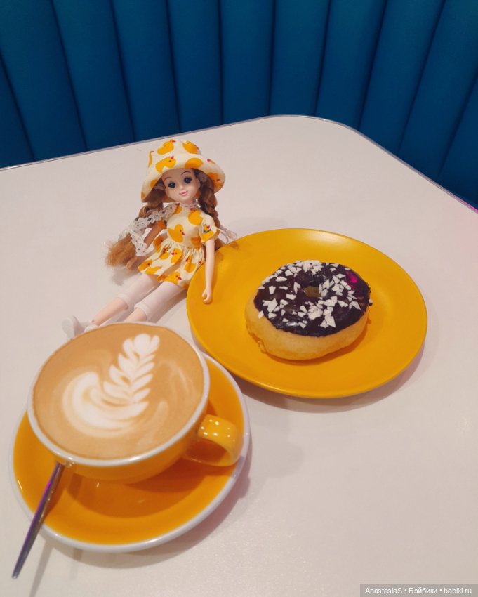 Переделкино — Коллекции игровых кукол (Playline): фото полок