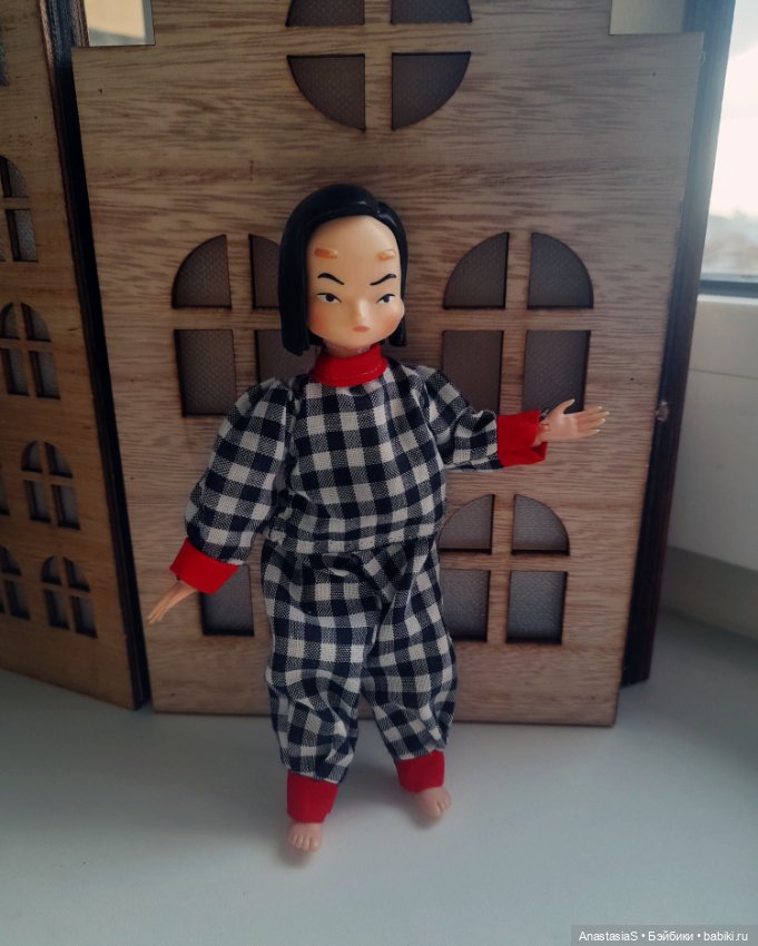 Переделкино — Коллекции игровых кукол (Playline): фото полок