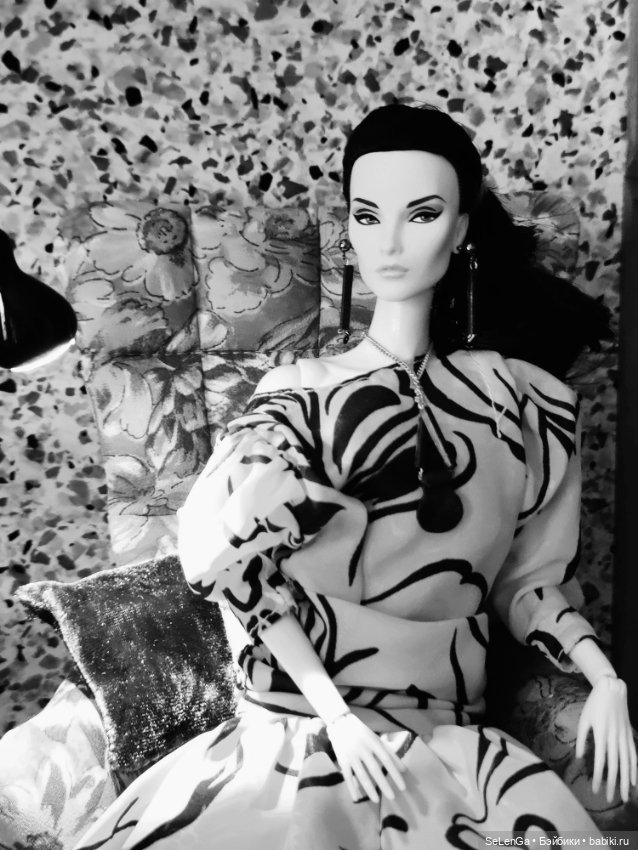 Клео и новый румбокс с окном (фото 3)