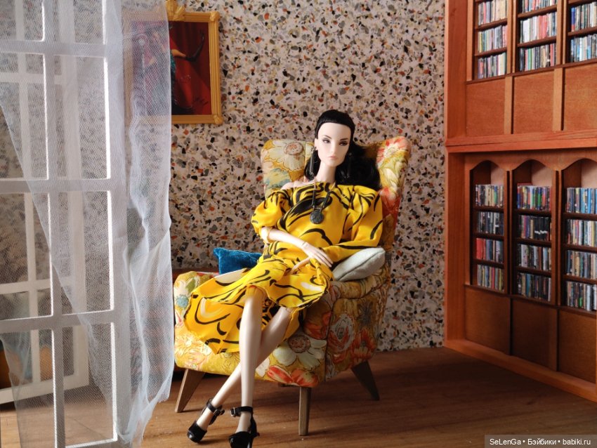 Клео и новый румбокс с окном