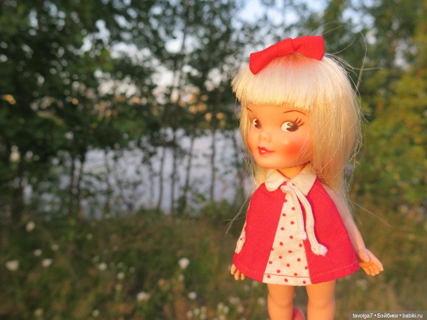 Хильди от Remco на пляже — Коллекции игровых кукол (Playline): фото полок