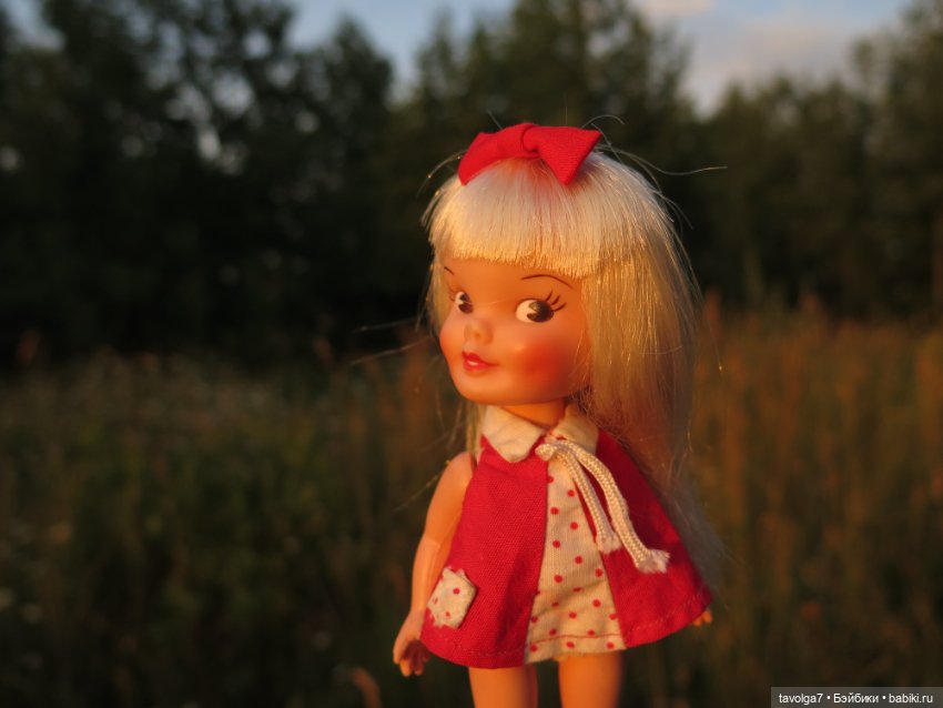 Хильди от Remco на пляже — Коллекции игровых кукол (Playline): фото полок