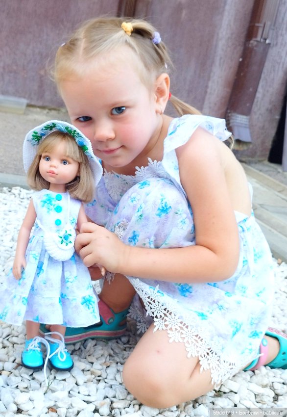 И снова два наряда: для внучки и куклы (фото 8)