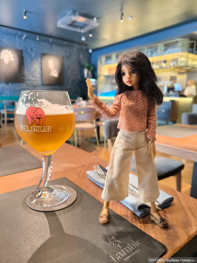 Варя гуляет по Москве — Куклы Milim Studio (Милим): российские БЖД (фото 2)