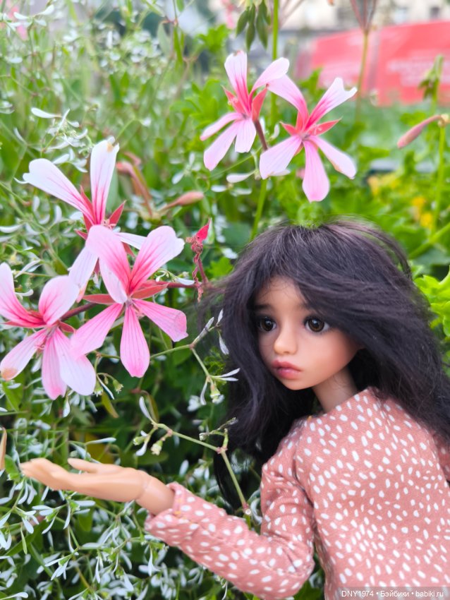 Варя гуляет по Москве — Куклы Milim Studio (Милим): российские БЖД