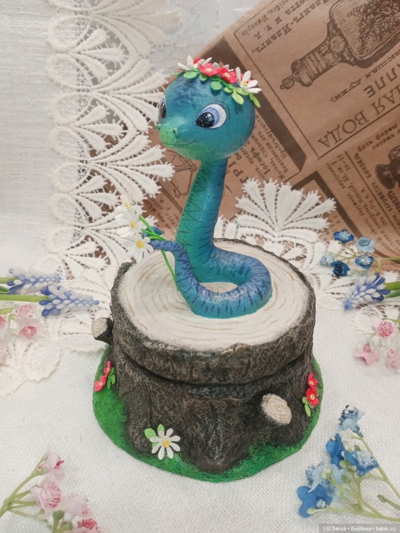 Змейка на пне — Лепка авторских игрушек и папье (фото 2)