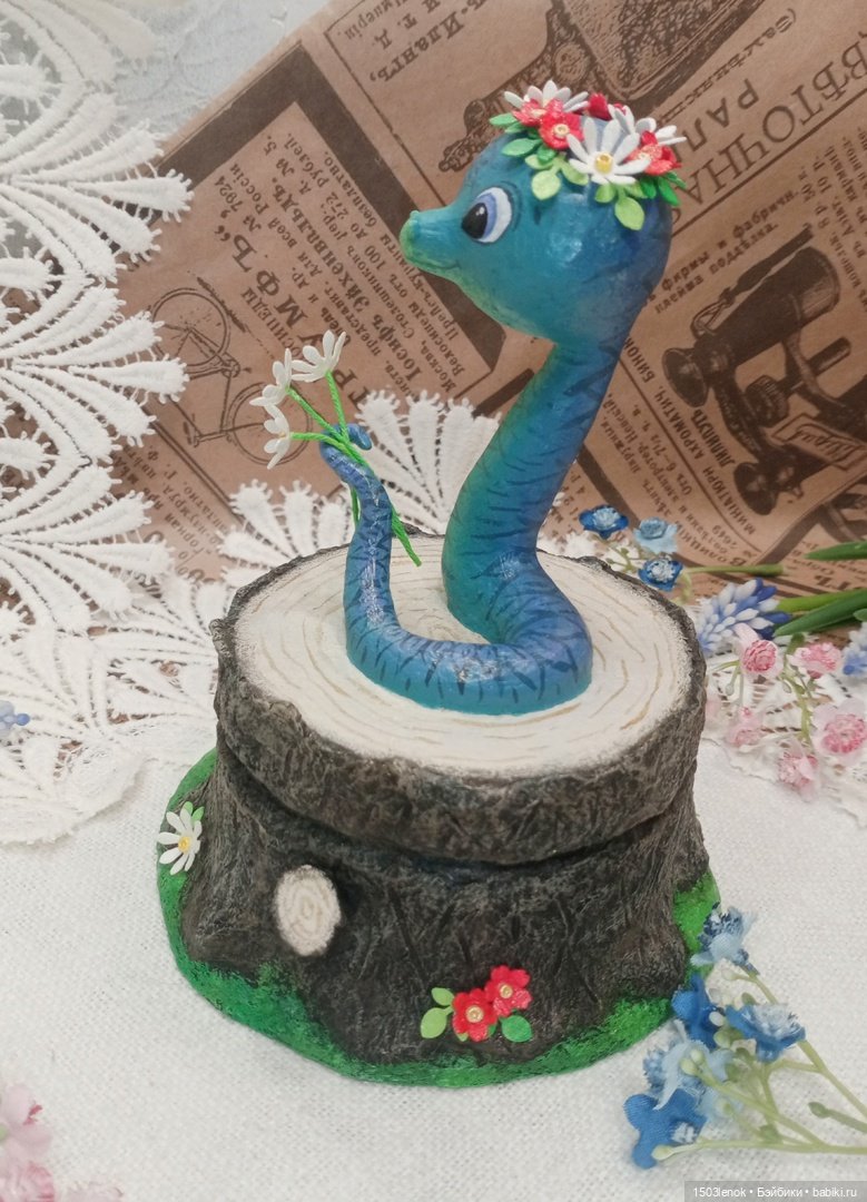 Змейка на пне — Лепка авторских игрушек и папье (фото 3)