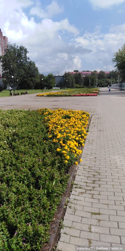 Про Нафочку. Вальс цветов