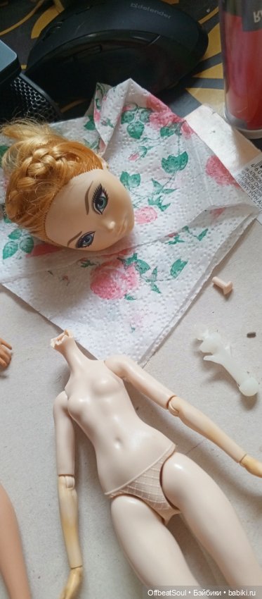 Горе реставратор за работой