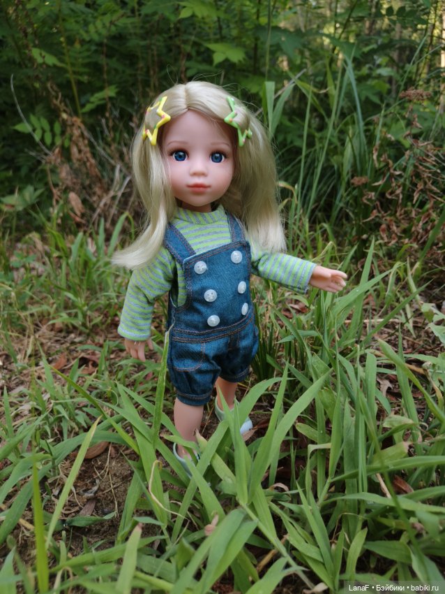 Девочки отдыхают за городом (Vestida de Azul, Китай)l