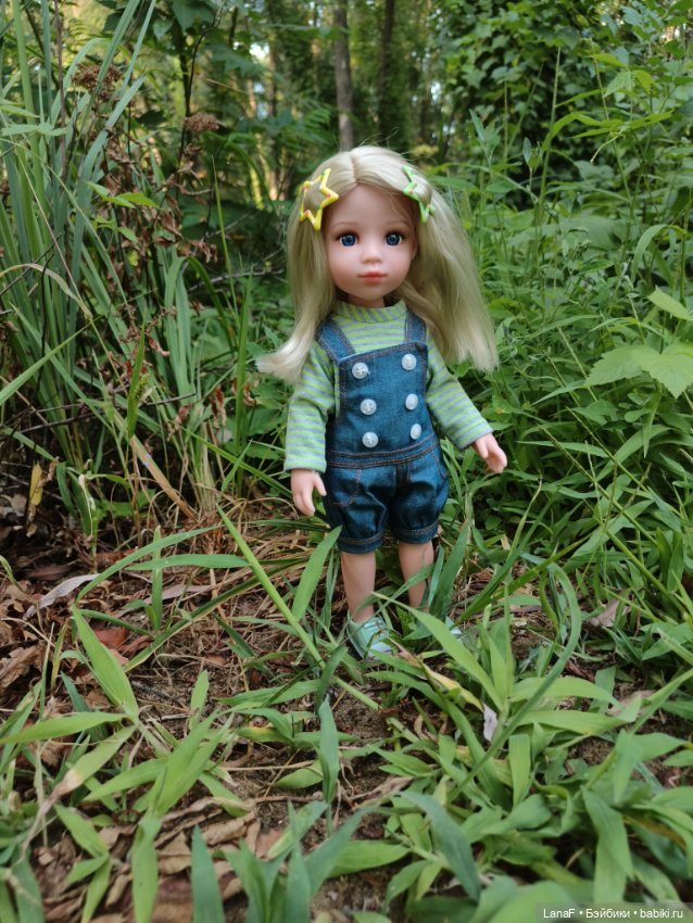 Девочки отдыхают за городом (Vestida de Azul, Китай)l