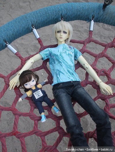 Марфуша и Марк на качелях (фото 7)