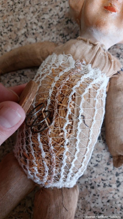 Старенькая кукла и её сюрприз 🎁