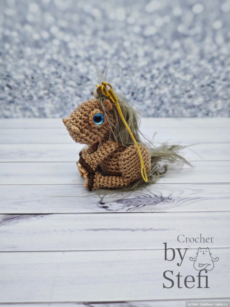 Брелочек Коняшка — Вязаные игрушки и амигуруми: крючком