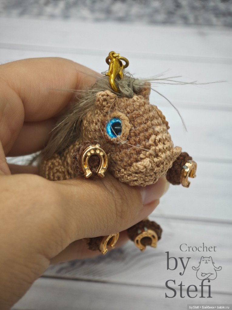 Брелочек Коняшка — Вязаные игрушки и амигуруми: крючком (фото 8)