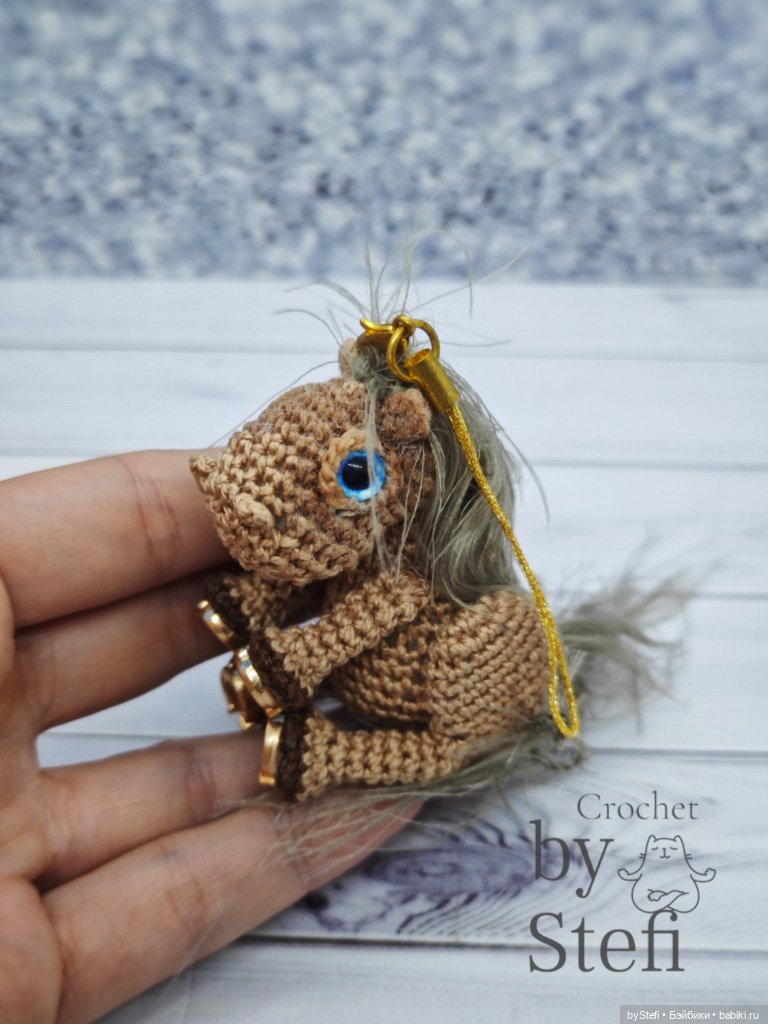 Брелочек Коняшка — Вязаные игрушки и амигуруми: крючком