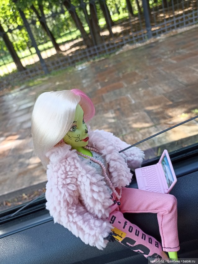 Liv. Альтернативная реальность (фото 5)