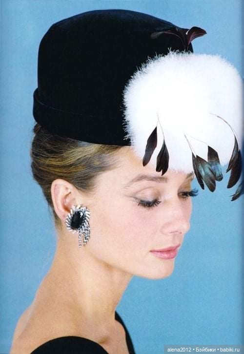 Шляпки 60-х на Одри Хепберн и других моделях (фото 9)