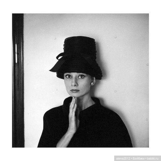 Шляпки 60-х на Одри Хепберн и других моделях