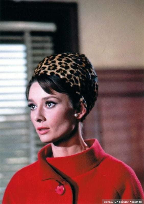 Шляпки 60-х на Одри Хепберн и других моделях (фото 2)