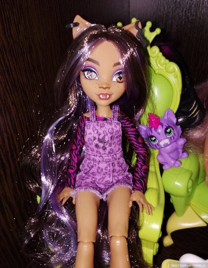 Две Клодин Вульф (3G) на прогулке✨