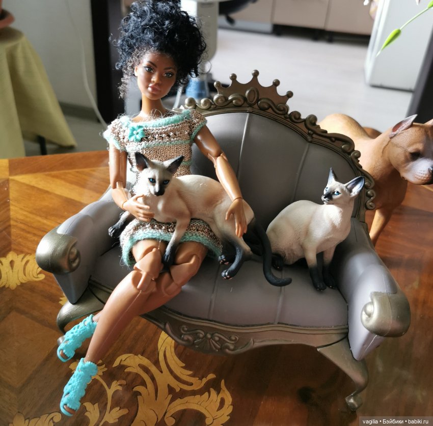 Сиамские кошки для Барби — В мире животных: смешные фото питомцев и зверей (фото 9)