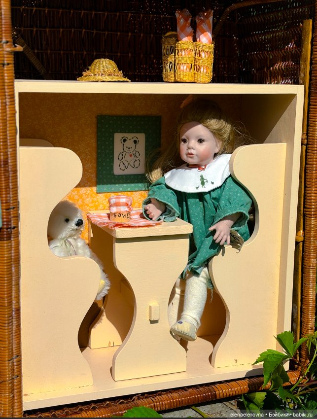 Тайна плетеного чемоданчика раскрыта! 🧳