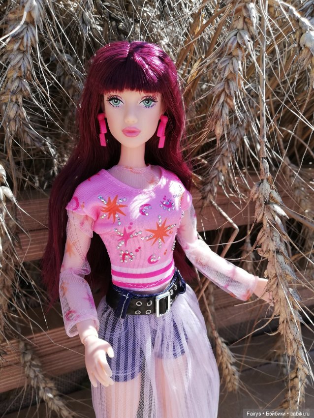 Дефа Люси захватывает внимание (фото 3)