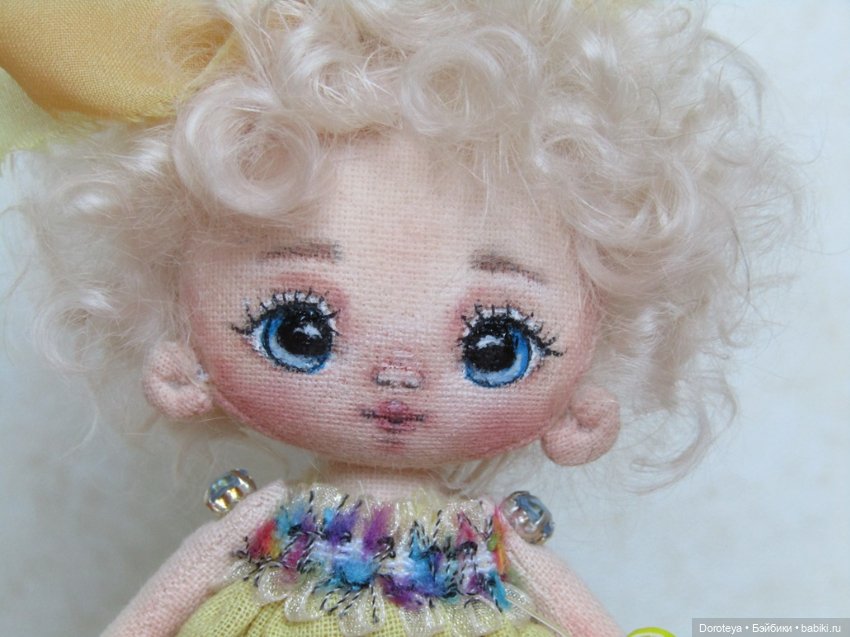 Маленькая Кнопочка от Мастерской Риммы Нурхаметовой (и еще одна простенькая малышка), как раз к моему 10-летию на сайте (фото 5)