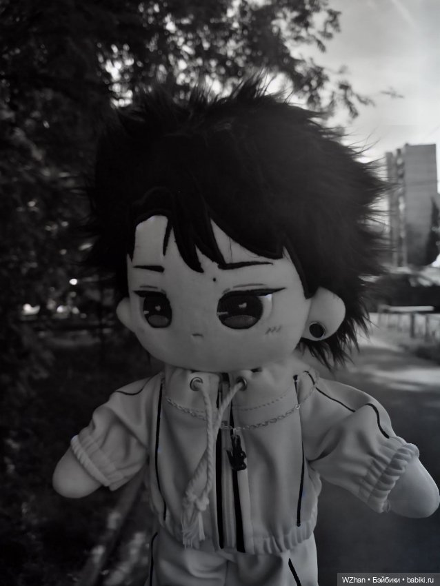 Плюшик Ван Ибо в новом костюмчике (фото 8)