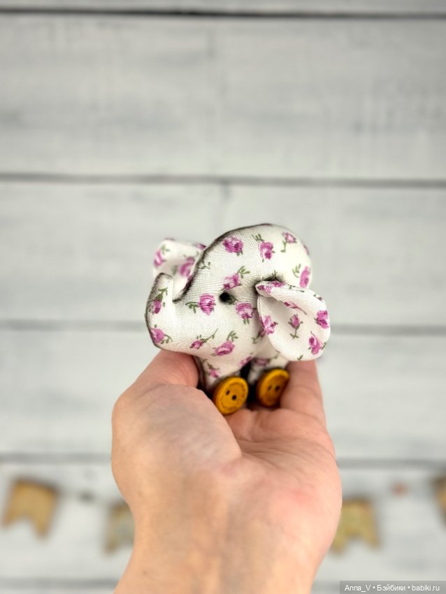 Подарочные слоники — Авторские игрушки из разных материалов: синельная проволока (фото 3)