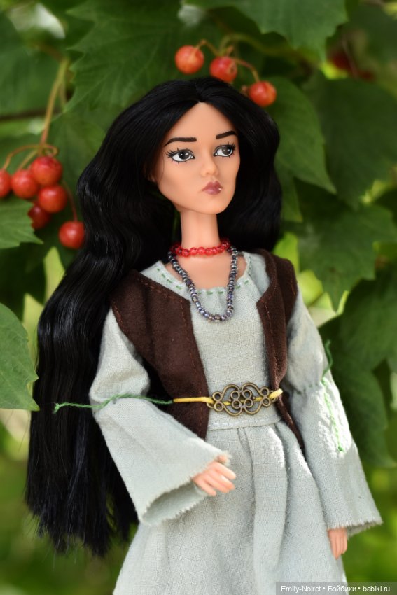 Фото-подборка: Калина — Коллекции игровых кукол (Playline): фото полок (фото 2)
