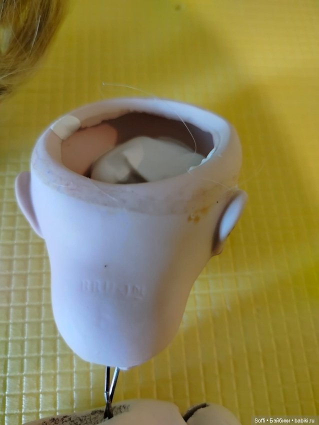 Помогите, пожалуйста, узнать о кукле (фото 3)