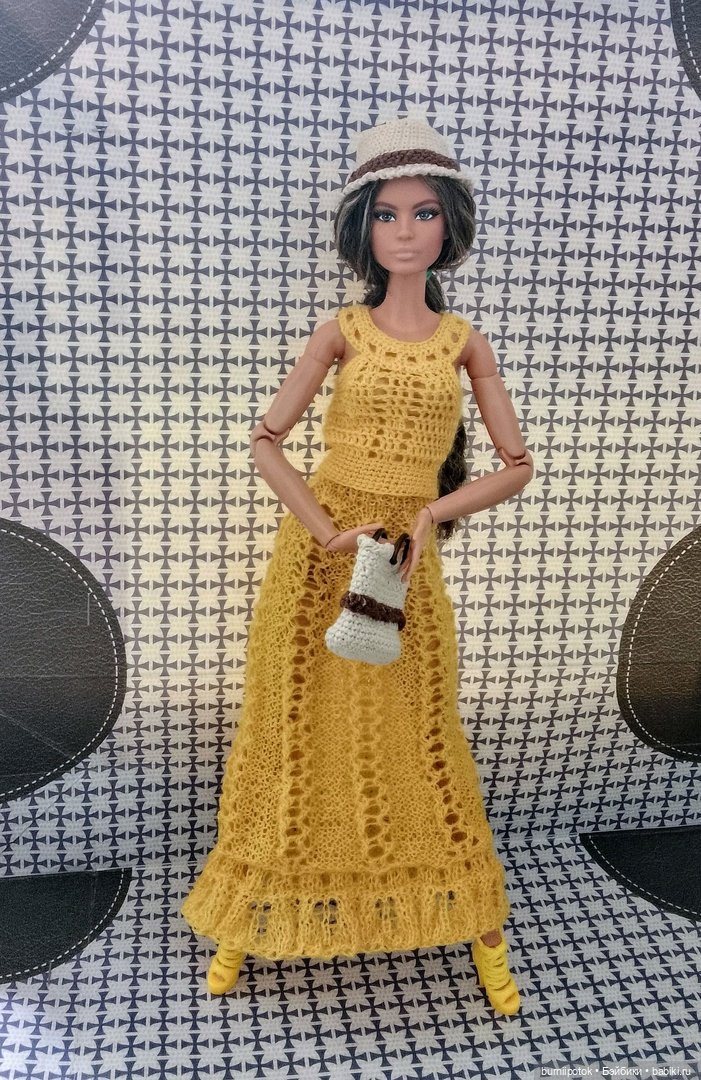 Немного вязаного для моих любимиц Барби и не только