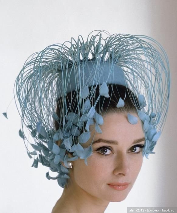 Шляпки 60-х на Одри Хепберн и других моделях