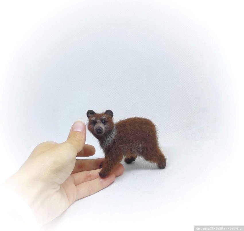 Медвежонок — Валяные игрушки из шерсти: сухое валяние